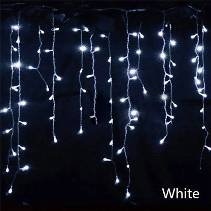 Cortina de Luzes LED Natalinas – Encanto e Magia para sua Casa