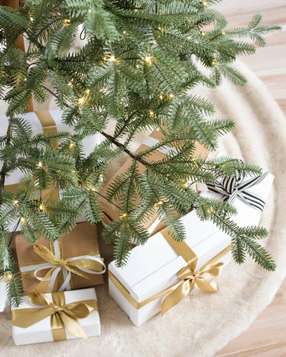 Árvore de Natal Slim Alpine com Galhos Articulados, Suporte Metálico e Micro LEDs Embutidos