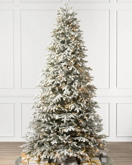 Árvore de Natal Nevada Frosted Fraser com Galhos Articulados, Suporte Metálico e Micro LEDs Embutidos